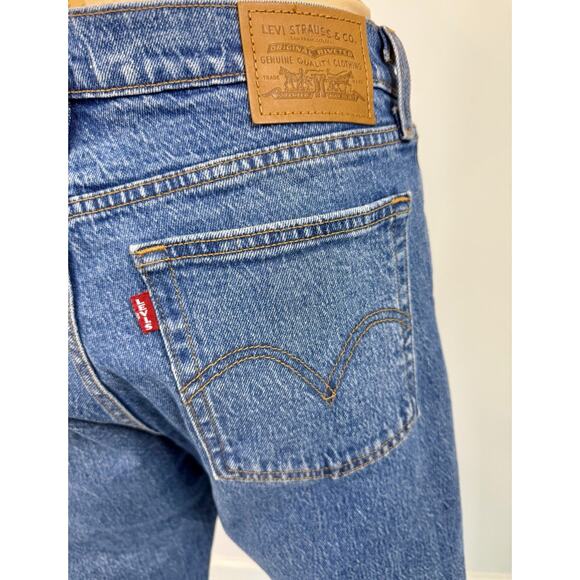 Levi's Women's Wedgie Straight Jeans 28Wx26L - Picture 1 of 8